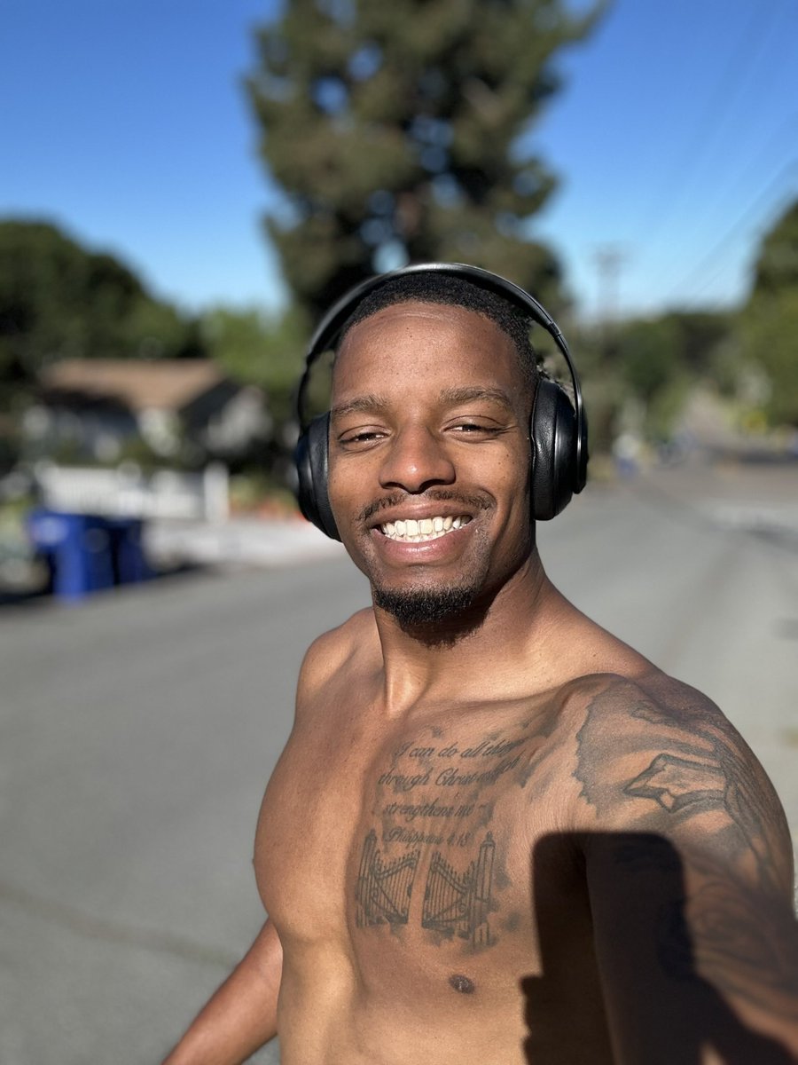 imdstew's tweet photo. I love staying out the way and minding my business.

Life has been great https://t.co/ZqcRphjxum
