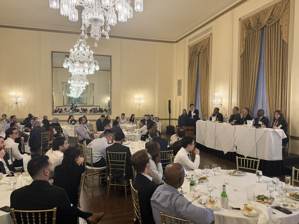 Anu Lala-Trindade (@dranulala) on Twitter photo ~35 years after #ValentinFuster founded the <a href="/AHANewYorkCity/">AHA in New York City</a> Fellows Society, tradition remains upheld!
Remarkable discussion tonight w/local experts 🙏🏽🫀❤️
🩸AMI SHOCK
🩸PCI VS CABG IN LOW EF LM DZ
🩸ECMO
🩸VENTING
🩸CONSIDERATION OF ADVANCED THERAPIES
<a href="/AHAScience/">AHA Science</a> #ACCFIT ~35 years after #ValentinFuster founded the <a href="/AHANewYorkCity/">AHA in New York City</a> Fellows Society, tradition remains upheld!
Remarkable discussion tonight w/local experts 🙏🏽🫀❤️
🩸AMI SHOCK
🩸PCI VS CABG IN LOW EF LM DZ
🩸ECMO
🩸VENTING
🩸CONSIDERATION OF ADVANCED THERAPIES
<a href="/AHAScience/">AHA Science</a> #ACCFIT