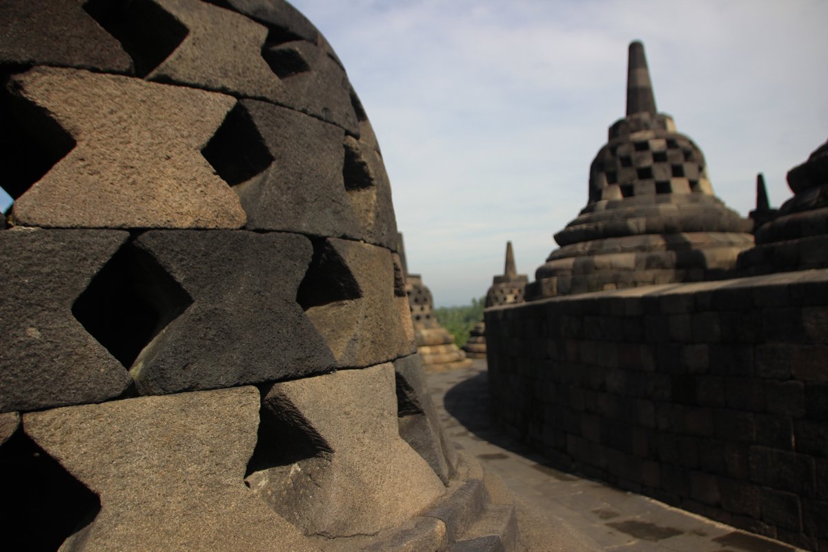 Tahukah sahabat, bahwa ada rahasia geometri dan fisika di balik pembuatan Candi Borobudur! expose.co.id/menelusuri-nus… #enigmapusaka #kodenusantara