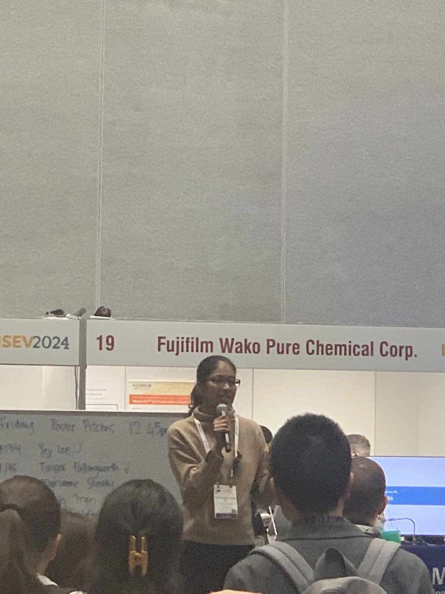 <a href="/drsoulek/">Soumyalekshmi Nair</a> is giving a quick pitch of her poster. Want to know more about ovarian cancer and #Extracellularvesicles , visit poster #50.
#ISEV2024 Day2
