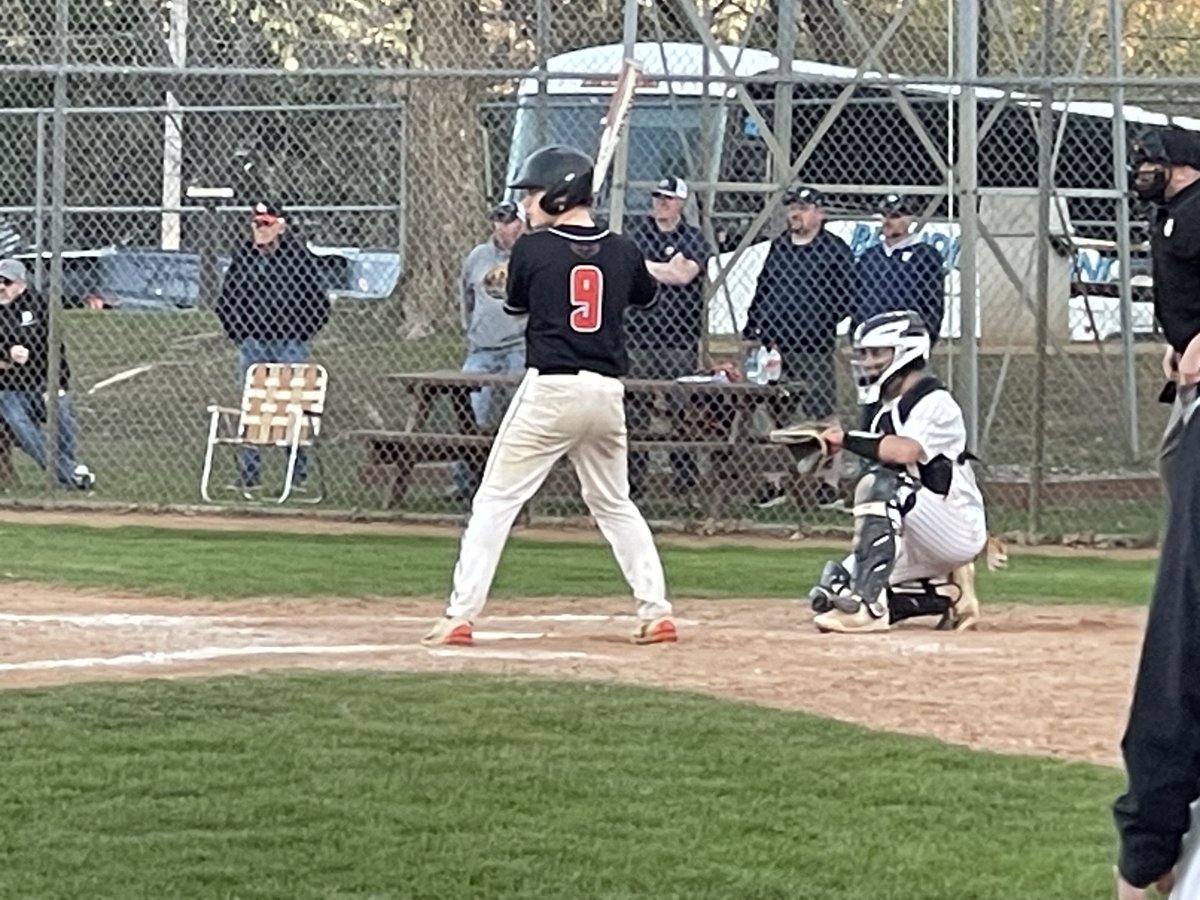 Thunderhawks with the doubleheader sweep over Bemidji tonight. Both were late game one run wins showing some grit to overcome early errors. Some hard fought disciplined walks and hustle beating out deep infield hits made all the difference. A beautiful night for some baseball.