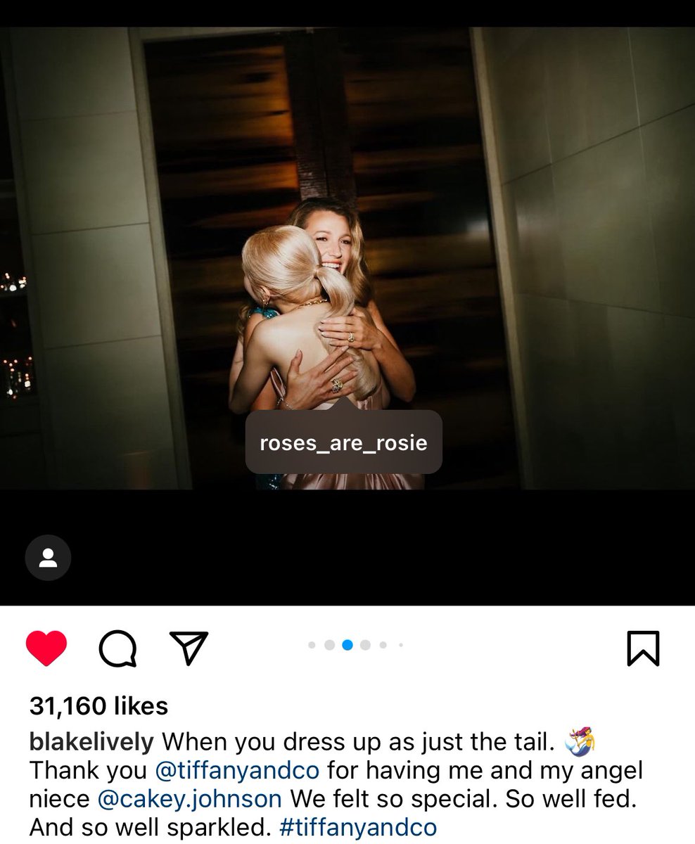 Blake Lively tagged #ROSÉ on her latest ig post 🖤