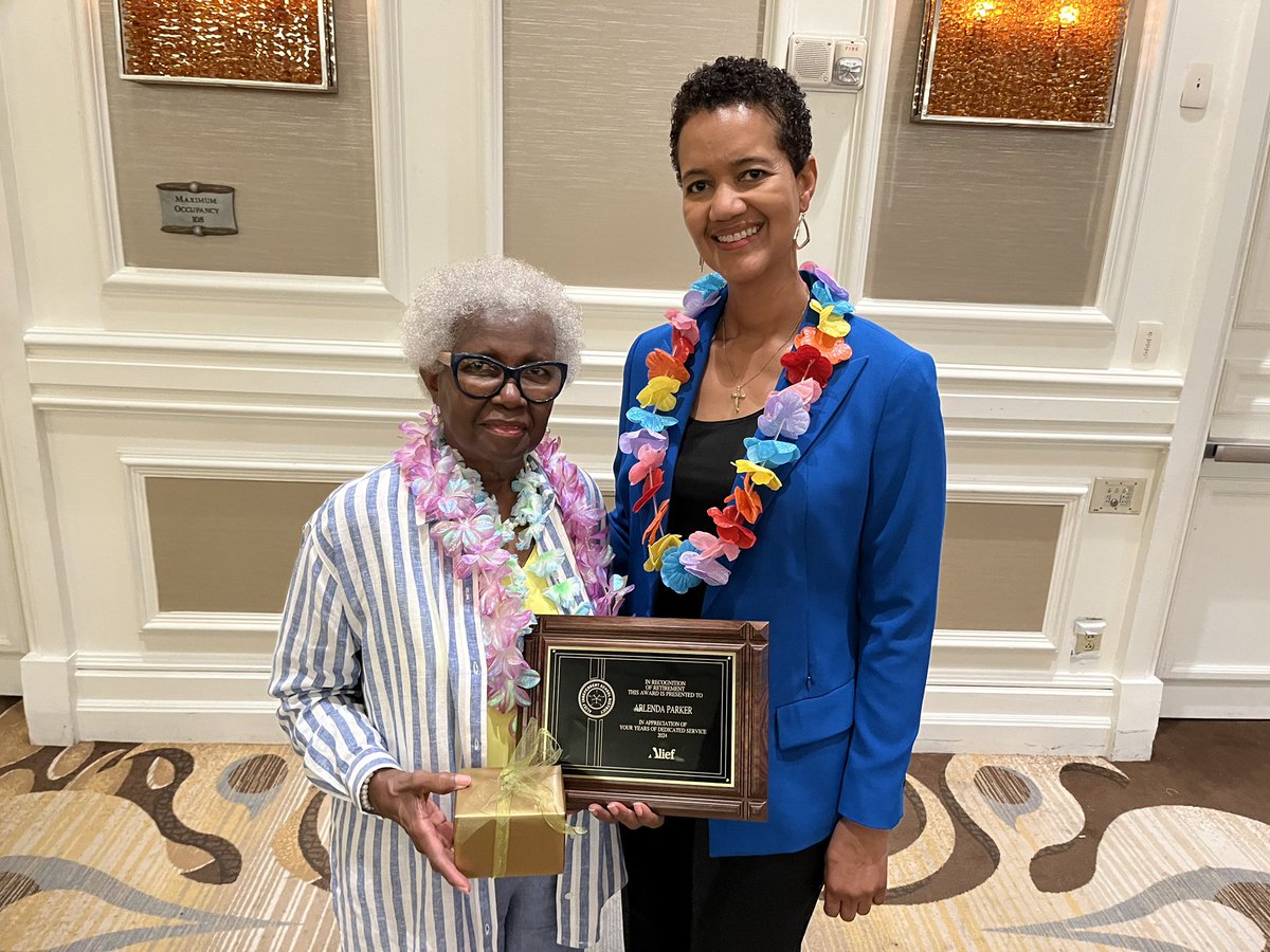 Fun times at the Alief ISD Service and Retirement Banquet!  Celebrating Ms. Wyatt - 30 yrs of service, Ms. Estavan - 15 yrs of service and our retiree, Ms. Parker!!! #WarriorProud #WeAreAlief  @AliefISD @ChiquitaEstavan