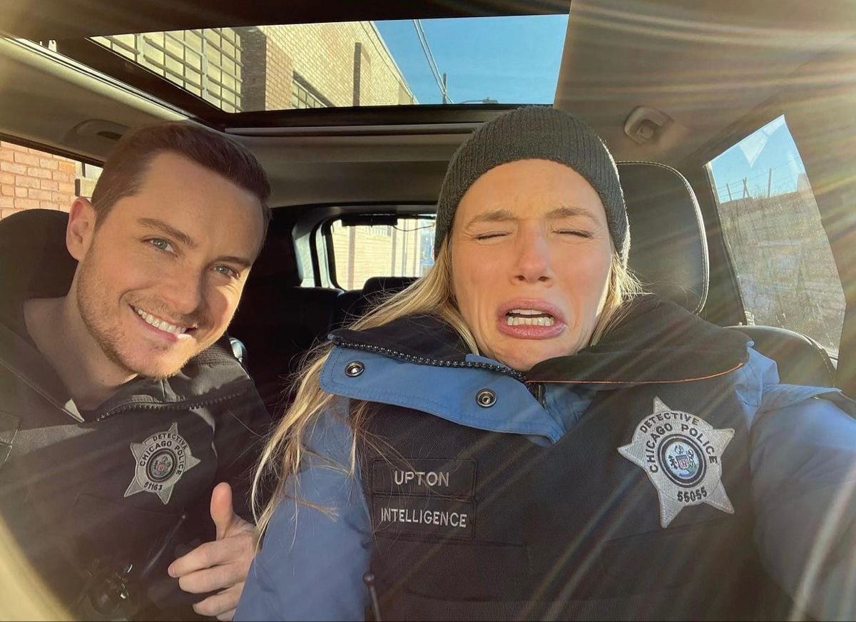 Good morning, Jesse and Tracy... Have a great Friday.🌞🤍

#JesseLeeSoffer #TracySpiridakos #Tracel #BDias #BDJesse #WeLoveYouTracy #WeLoveYouJesse #JayHalstead #HaileyUpton✨
#Upstead #UpsteadForever #UpsteadEndGame #TheHalsteads #JusticeForUpstead #UpsteadNation