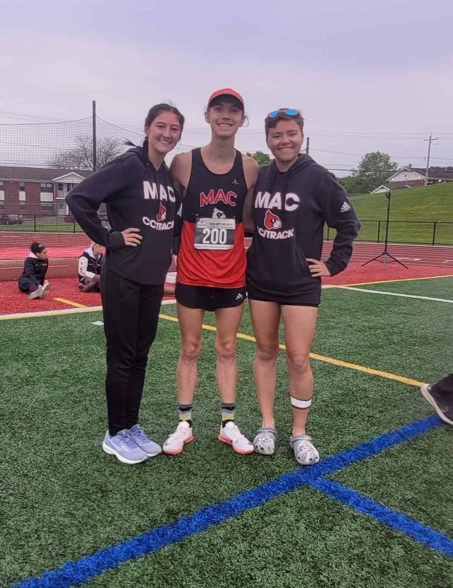 Closing out the day in the 10k(25 laps) for @MACRunningCards were medal winners Abi Dean-4th and Riley Petsch-5th for the Lady Cards and Elijah Myers-7th for the men.
@MAC_Cards 
@MineralAreaCC 
@MattKing_Sports 
@NJCAAXCTF