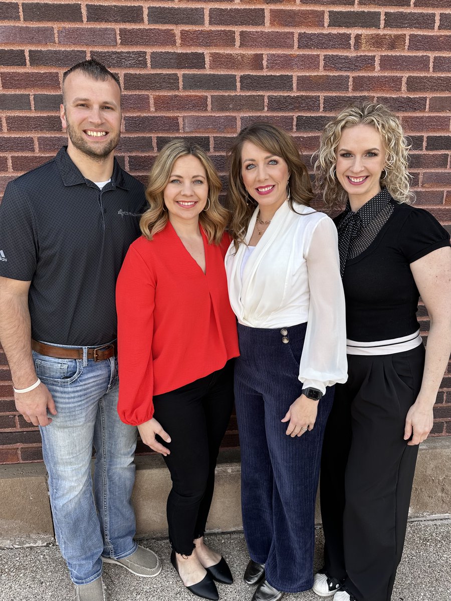 Holly Schipper and Liz Smith, our 2024 commodores, have selected Matt and Linda Ricklefs as co-commodores! The Ricklefs will assist Schipper and Smith in planning this year's celebrations before taking over as commodores in 2025. Join us in celebrating and thanking the Ricklefs!