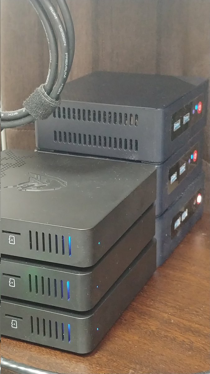 lamaglama39's tweet image. コントロールプレーン用に追加で3台購入して6台構成になってしまった。
そろそろkubernetes飼っていると言えるかも...？

 #おうちkubernetes