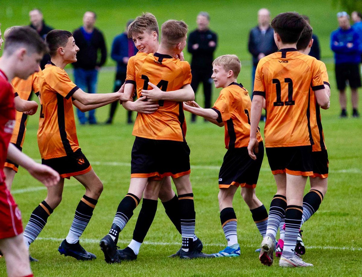 Great comeback from the boys last night turned a  3-1 deficit to a 4-3 victory against a strong <a href="/stcadocs2010s/">St Cadocs YC 2010s (u16) ⚽️🔴⚽️🔴⚽️</a> who have had the better of us this season. Onto the QF next against @Kilwinning2010.
Some great pics of the boys 👏👏