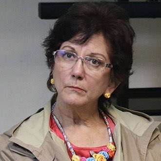 Hoy se dio el nombramiento de la licenciada Magdalena González Vega al frente de <a href="/DDU_UASLP/">DDU_UASLP</a>, una mujer capaz, valiente y experta en la defensa de los derechos humanos. 

¡Mucho éxito y que sea por el bien de nuestra amada Universidad!