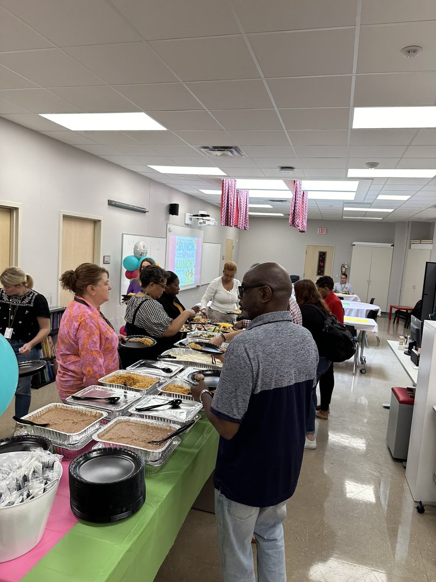 Olivia Goode tweet media