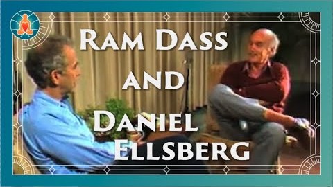 Ram Dass and Daniel Ellsberg - How Did We Get Here? How may we sit and gather our bearings? What ought we learn and do? 📽️ youtube.com/watch?v=pHw9bv… #ramdass #love #spiritual #beherenow #heart #meditation #yoga