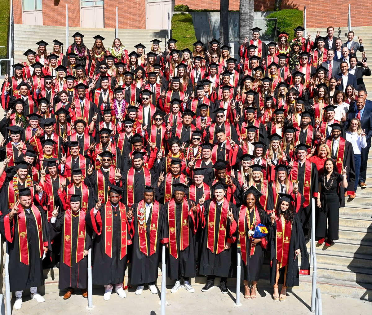 Congratulations to the USC Student-Athlete Class of 2024! We're so proud of what you've accomplished! 🎓