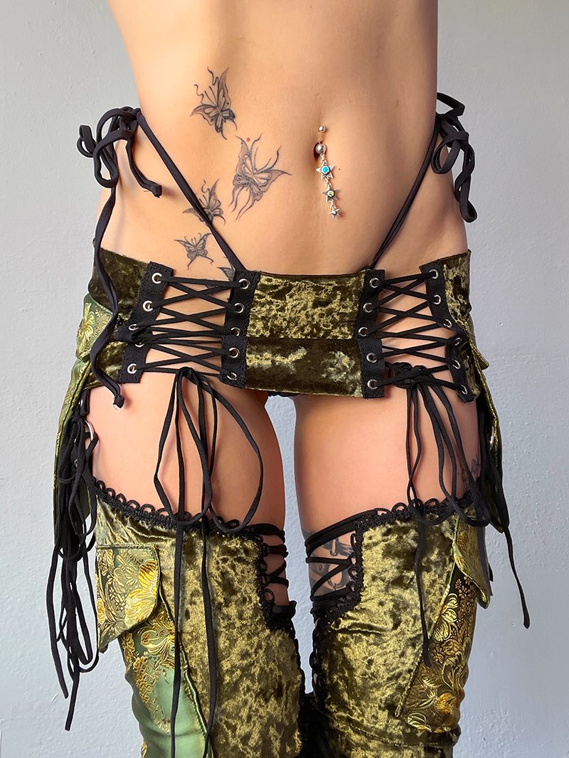 frolic in the forest chaps 🌿