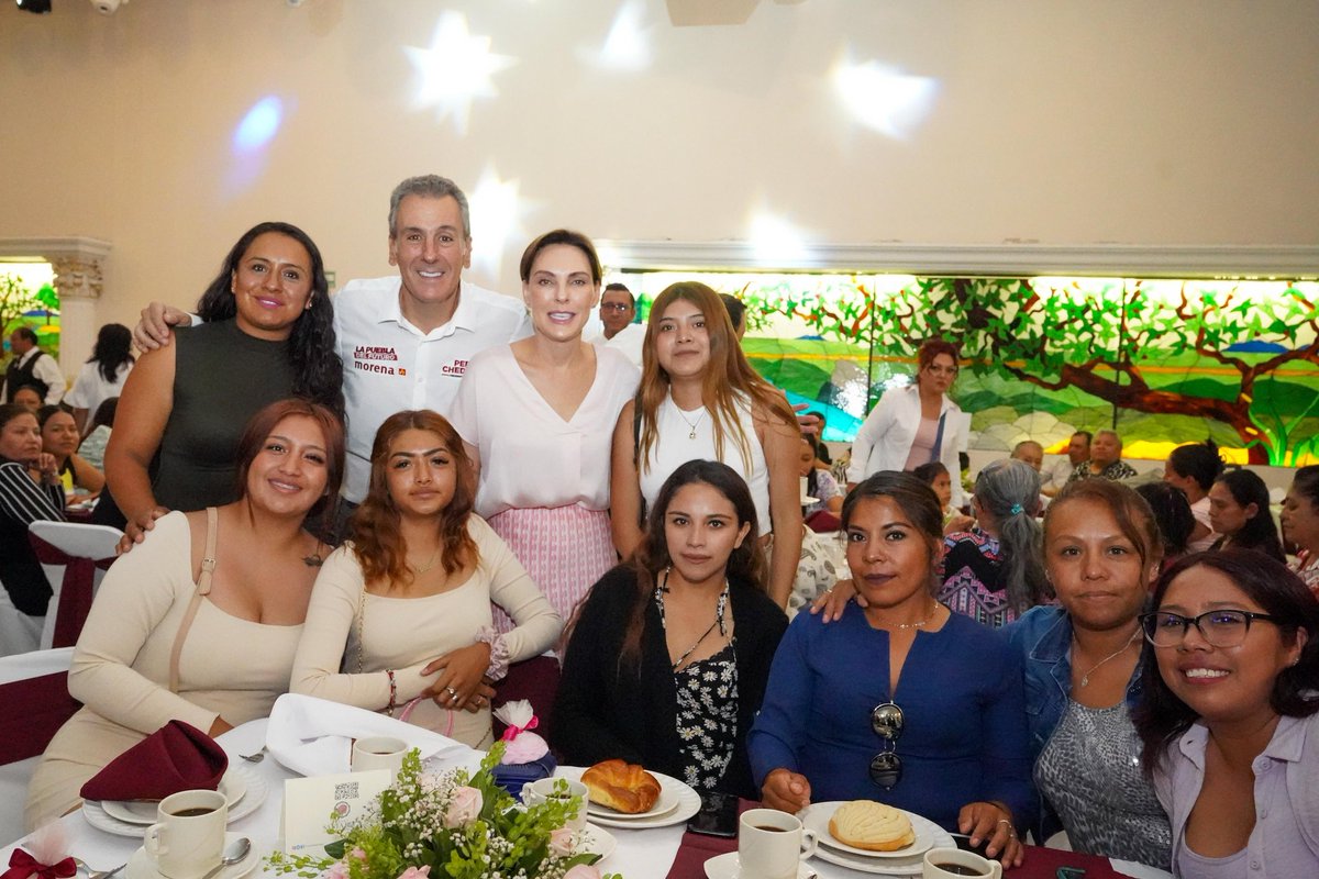 #Puebla
👨🏽⭕Las mujeres son una prioridad en la agenda de trabajo de @pepechedrauimx, candidato a la #PresidenciaMunicipal, quien fue invitado a una convivencia en el marco del #DíadelaMadre, donde dio a conocer su visión a favor de este sector de la población.✅🩷