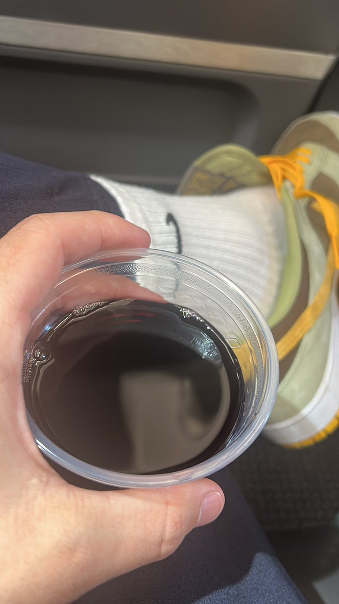 heatdaddy69420's tweet photo. I’m pissered 30,000 feet in the sky again you gotta be kidding me how tf did this happen again 😂 https://t.co/FTj4OrC9N7