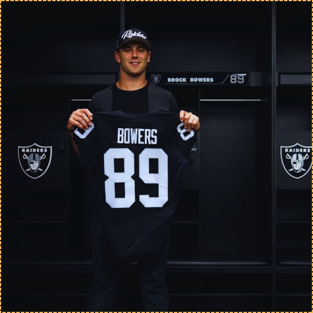 The #Raiders have signed first-round TE Brock Bowers to a fully guaranteed 4-year deal worth $18.1M. He gets $10M via a signing bonus and a fifth-year team option.