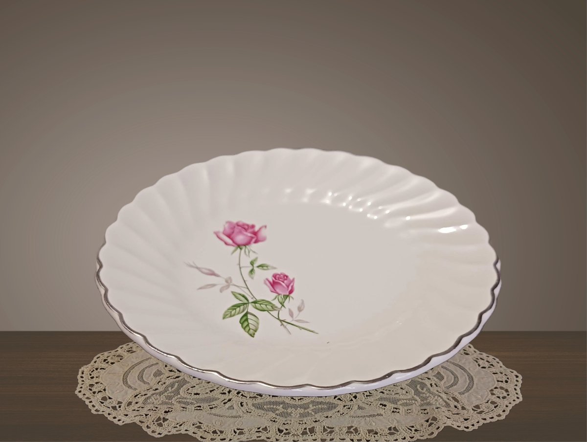 ForgottenKeepS's tweet photo. Vintage Virginia Rose Swirled Dessert Plate, Pink Roses with Silver Trim, 6 " Dessert Plate https://t.co/DVNGXbq0jF #pink #white #ceramic #virginiarose #porcelain #china #dessertplate #saladplate #pinkroses https://t.co/kEMuCzJHVy