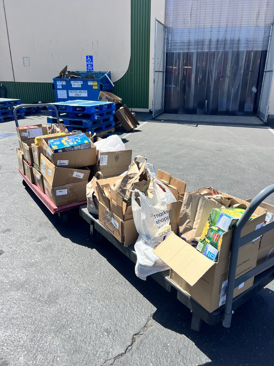 The canned food donations from the Free Comic Book Day food drive have been dropped off at Foodshare of Ventura County! Both locations reached a new record of donations for the annual food drive! Thank you so much to everyone who contributed and help make it happen! 💚

See you