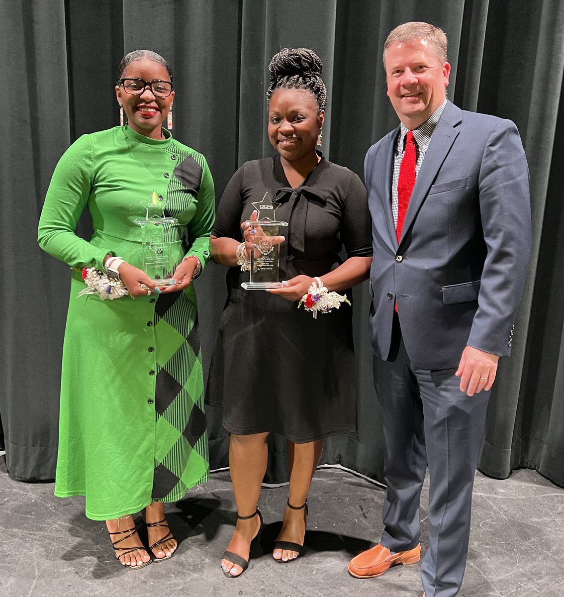 Congratulations to Ms. Spencer from @WingateESNC, the @UCPSNC 2024 Beginning Teacher of the Year and @YarondaK from @RockRestESNC, the 2024 @UCPSNC Teacher of the Year! #TeamUCPS #UCPSToY #UAwards 👏💯👏💯