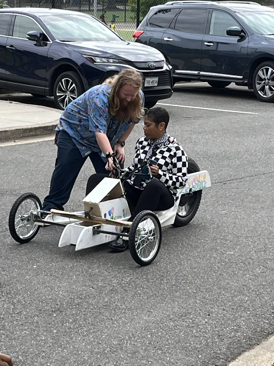 Chris Willmore (@apsdir_seced) on Twitter photo What do you get when you mix mechanics, engineering, and a whole lot of fun? The 9th annual <a href="/APSGunston/">APSGunston</a> car race What do you get when you mix mechanics, engineering, and a whole lot of fun? The 9th annual <a href="/APSGunston/">APSGunston</a> car race