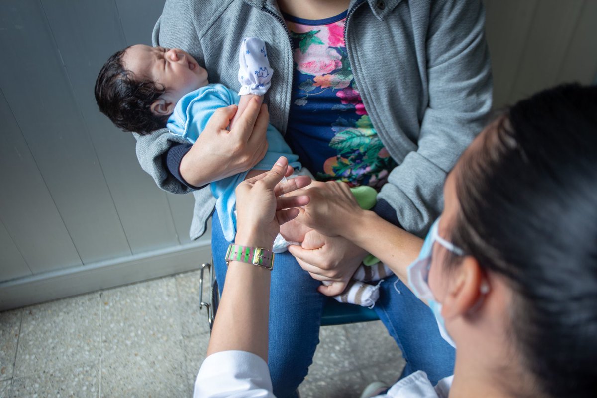 Entre las metas que impulsamos desde el Pacto por la Primera Infancia está lograr que 90% de niñas y niños de 1 y 2 años reciban todas sus vacunas. ✍️ @albertsotomayor @Pacto1aInfancia #OpiniónLSR lasillarota.com/opinion/column…