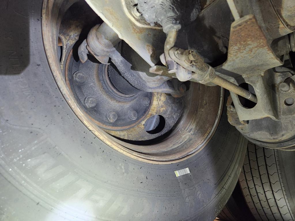 What's missing here?  If you were thinking, "That doesn't look right.  I think there should be a brake assembly there," you'd be right.  We recently caught this at our enforcement facility.  Fortunately, it's not something we see too often.
Be safe out there!