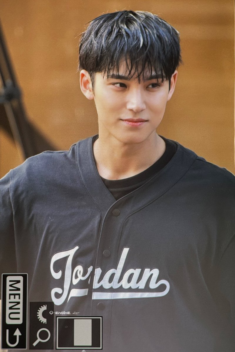 EnGinE_0406's tweet photo. 240510 뮤직뱅크

#민규  #ミンギュ #MINGYU 
#세븐틴   #SEVENTEEN https://t.co/K3VxjlsRRB