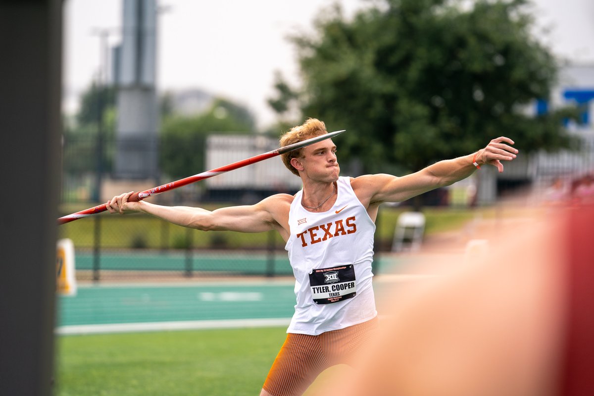 Men's Javelin 🤘 Cooper Tyler scores 2️⃣ team points with his 7th place finish in the javelin with a throw of 61.24m (200-11) #FloKnows x #HookEm