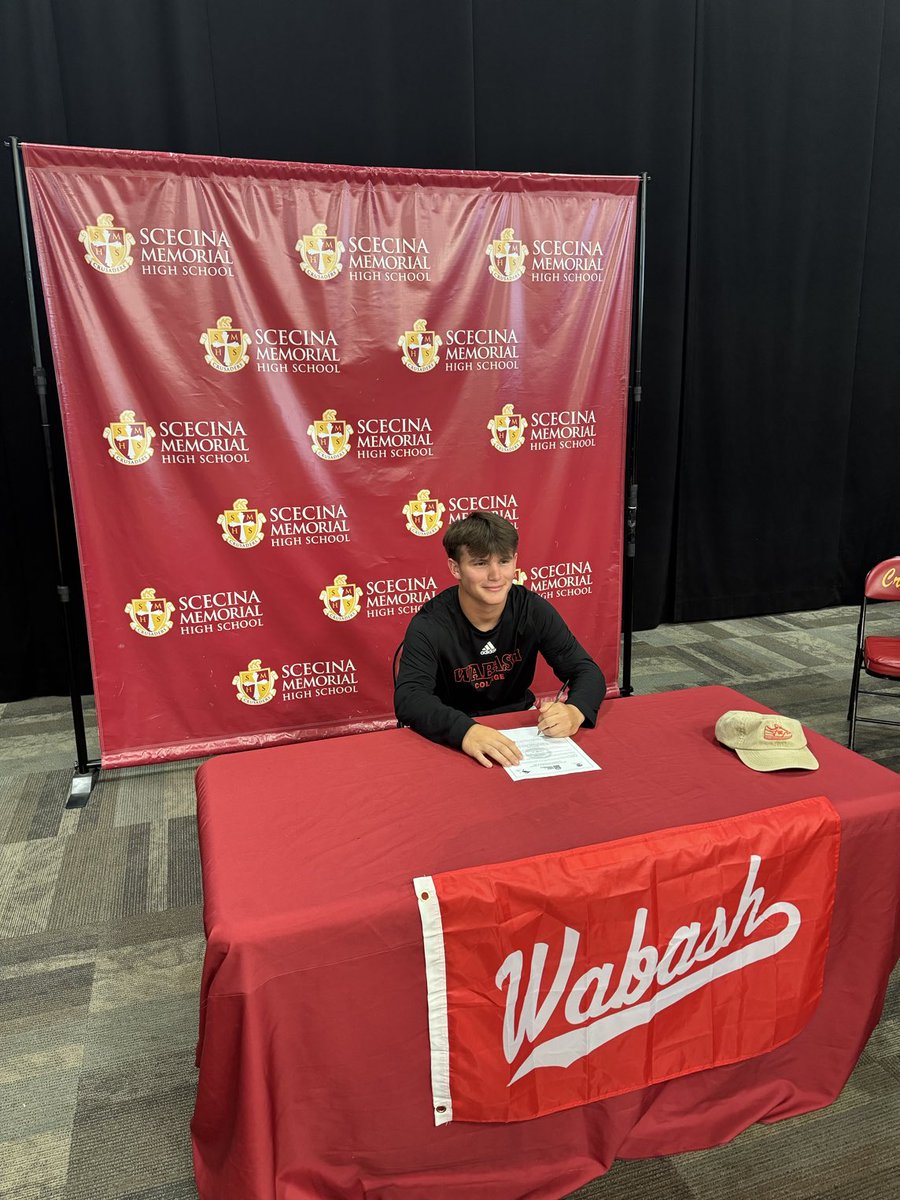 David Mendez is going to Wabash College to play football and baseball.  Congrats, we are proud of you! ⁦@ScecinaNow⁩