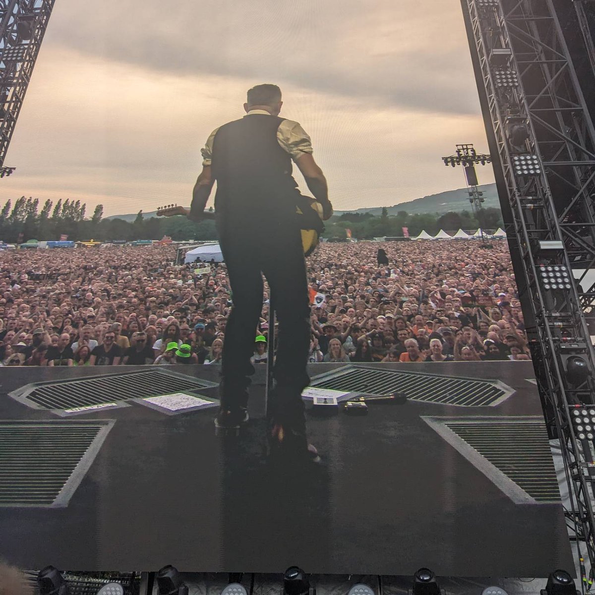 Night one of Bruce @springsteen and the E Street Band and what a show! Kilkenny, Cork and Dublin you're in for a treat! 🎫 bit.ly/44z3rDA