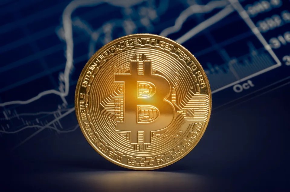 NEWS: Yahoo Finance laid out two compelling reasons to buy Bitcoin:
1. The Bitcoin ETFs
2. The Bitcoin Halving

#Bitcoin has gone mainstream! 📈