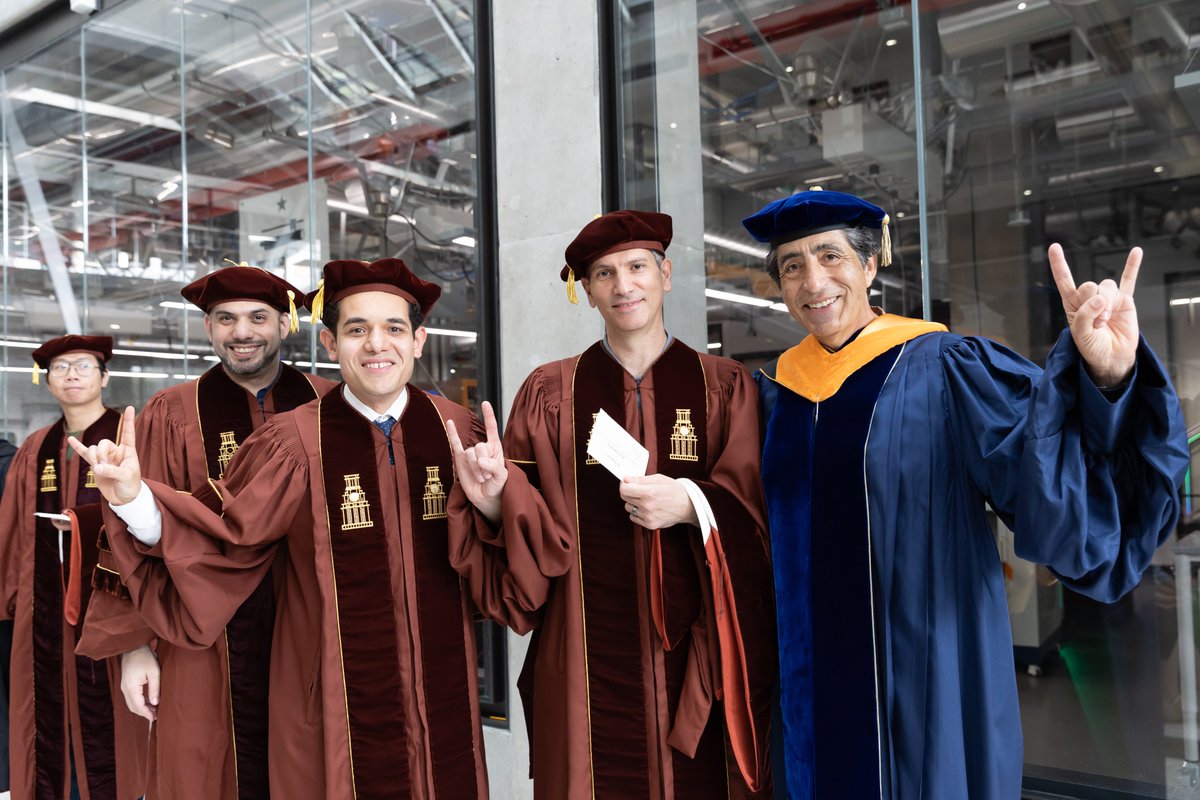 Horns all the way up! 🤘 Help us congratulate our newest engineering master's and doctoral recipients! Today we hosted our Engineering Graduate Student Celebration, and we’re proud to celebrate so many Texas Engineers. Congrats to every #CockrellGrad at today's ceremonies!