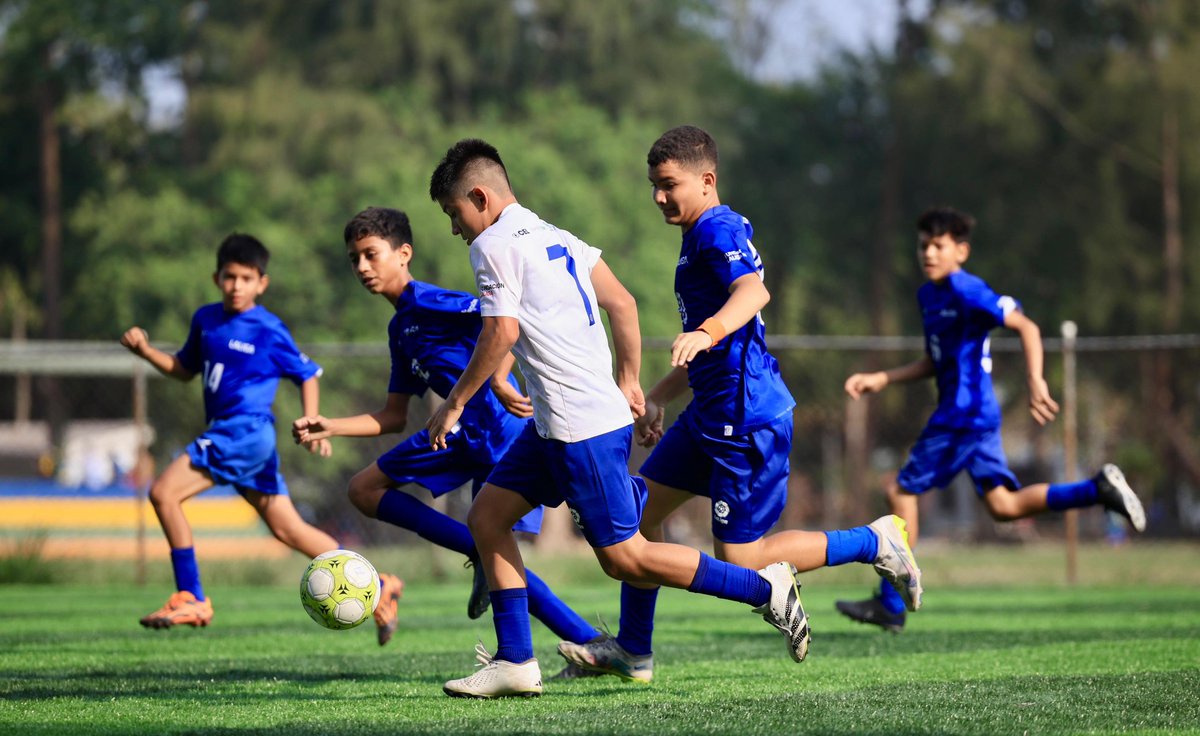 indeselsalvador's tweet photo. #CopaAlevines | Nejapa se consagró campeón de la zona central tras empatar 2-2 ante Chalatenango en el último duelo de la jornada durante la triangular final de la zona central de la Copa Alevines 2024, que se desarrolló en El Cafetalón.

La tabla final deja a Nejapa con 13 puntos, seguido con Chalatenango con 9 unidades y Santa Tecla se quedó con dos.

#ConstruyendoElCamino