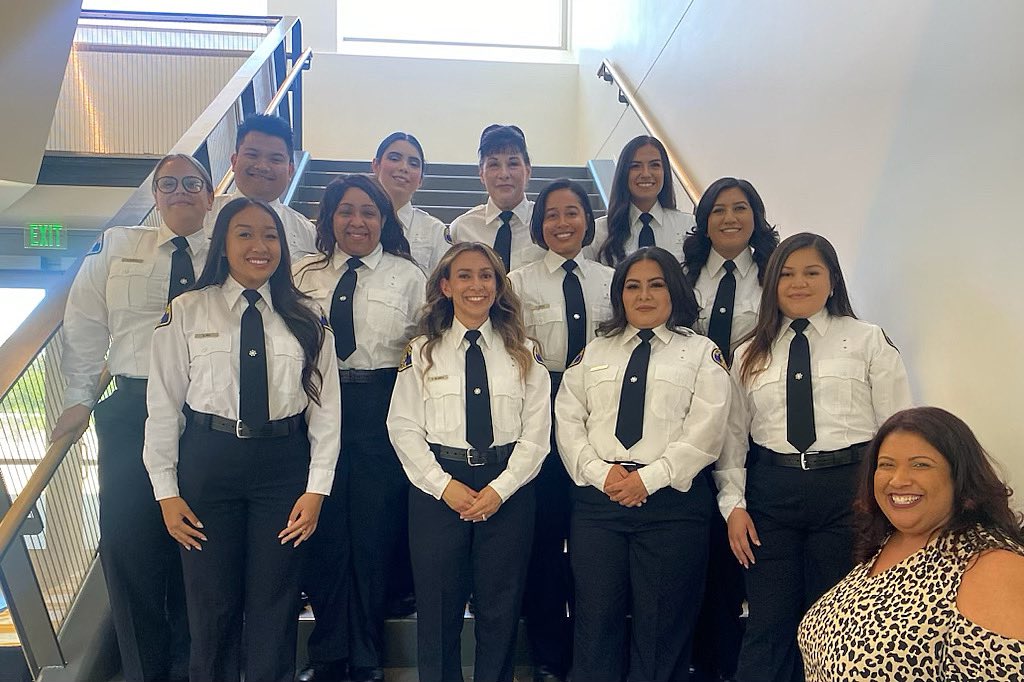 SJPDRecruiting's tweet photo. Congratulations to Communications Academy 67/33.
These 12 individuals will soon hit the floor to take 911 emergency and non emergency calls.
Best of luck to them all!
#graduation #communications #calltaker #dispatcher #911dispatcher #policedispatcher https://t.co/KC1eLMPNhw