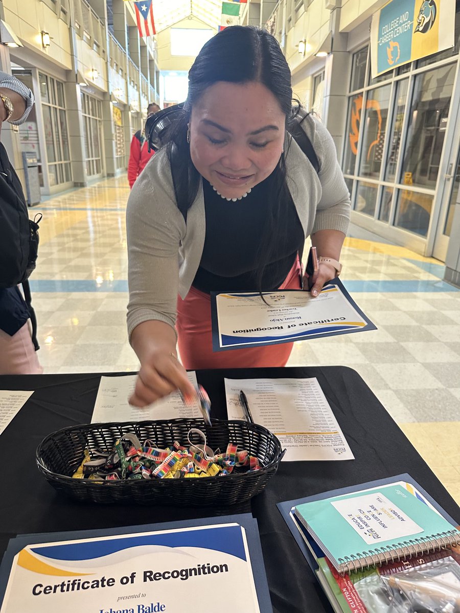 This evening @OPLL celebrated our @pgcps Teacher Leaders! These educators support novice Teachers in their schools, lead professionals learning and work hard for our students.They are the #BlueprintInAction 
#HappyTeacherAppreciationWeek. #NBCT #MDBlueprint