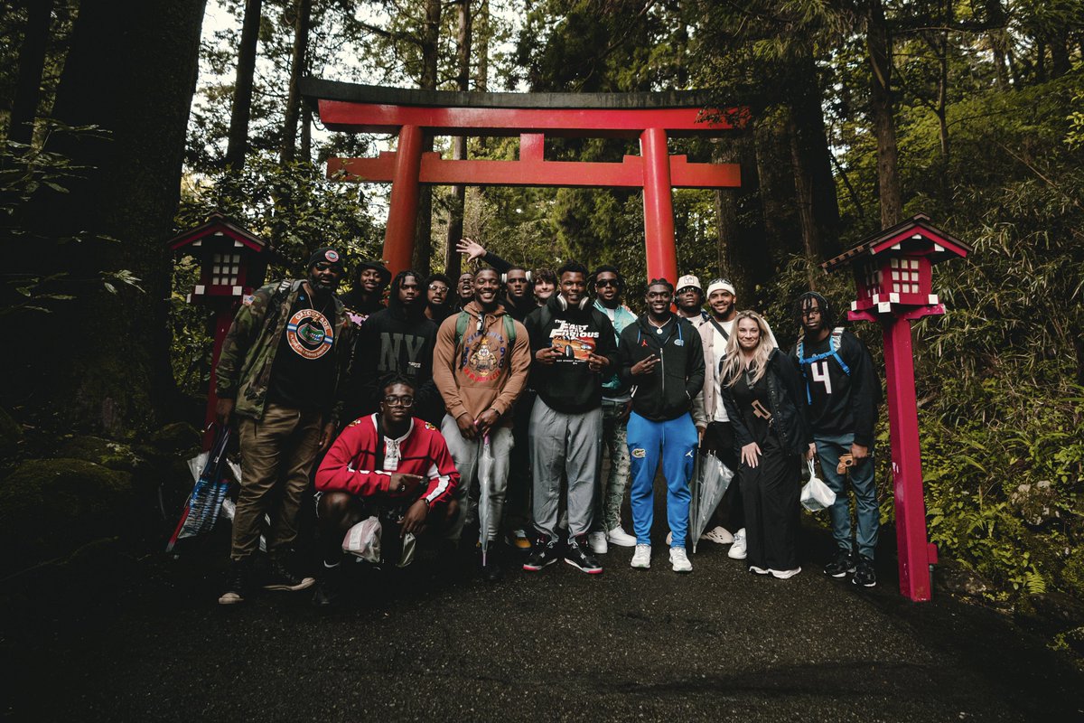 From the gondola up Mt. Fuji to a cruise around Lake Ashi, we spent the day in great appreciation for nature at Hakone. #GatorMade | #GatorsInJapan