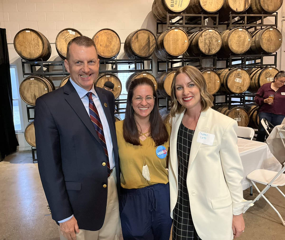 LesleyVerbus4us's tweet photo. We need leaders like @Liston4Ohio in the Ohio Senate to move this state forward, and to protect the rights of ALL Ohioans. Proud to join fellow candidates @AdamForOH15 @LettsGoOhio @NickHubbell65 in supporting Dr. Liston tonight! #FlipOHBlue https://t.co/HeFsUKggYN