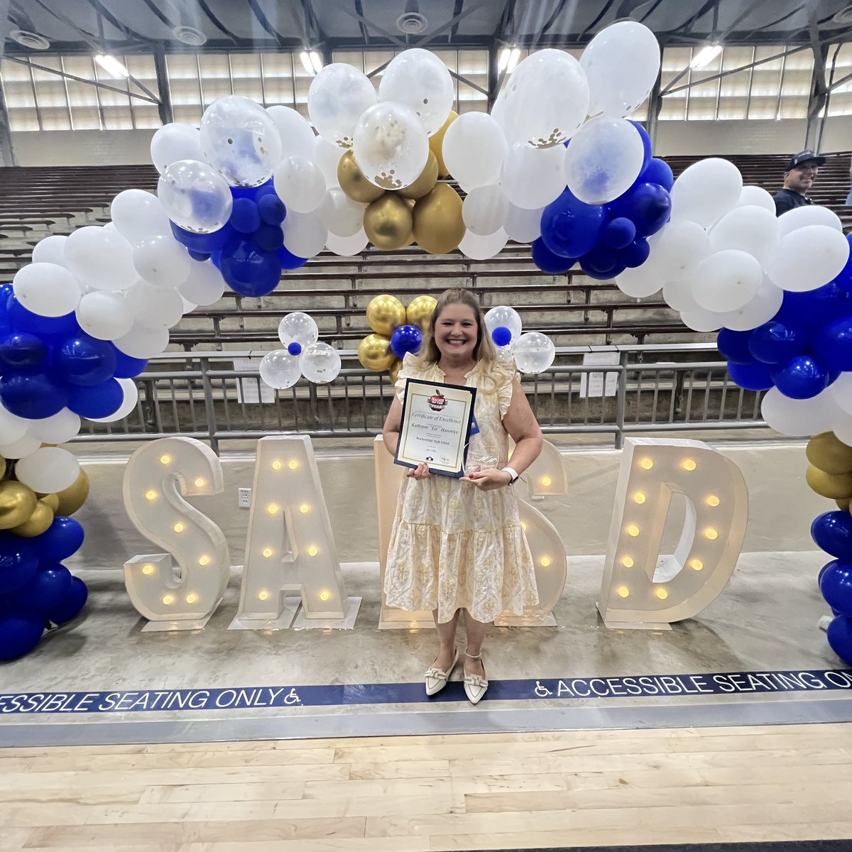 Noemi Davila (@nq_davila) on Twitter photo Congratulations to <a href="/SAISDBrackHS/">Brackenridge HS, SAISD</a> Teacher of the Year, Ms. Hanovice. A well deserved honor! Congratulations to <a href="/SAISDBrackHS/">Brackenridge HS, SAISD</a> Teacher of the Year, Ms. Hanovice. A well deserved honor!