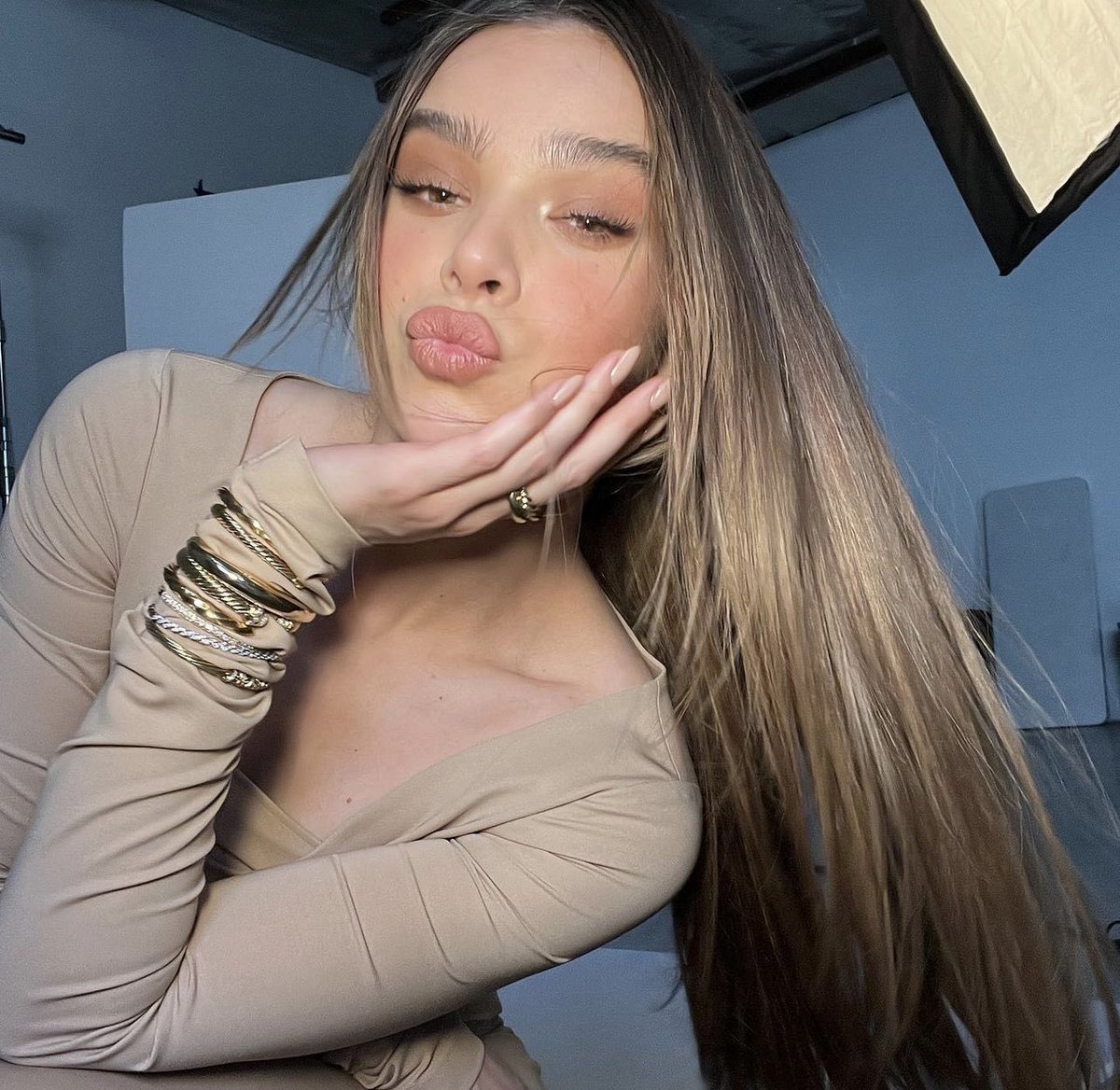 ⓘ this user is in love with hailee steinfeld