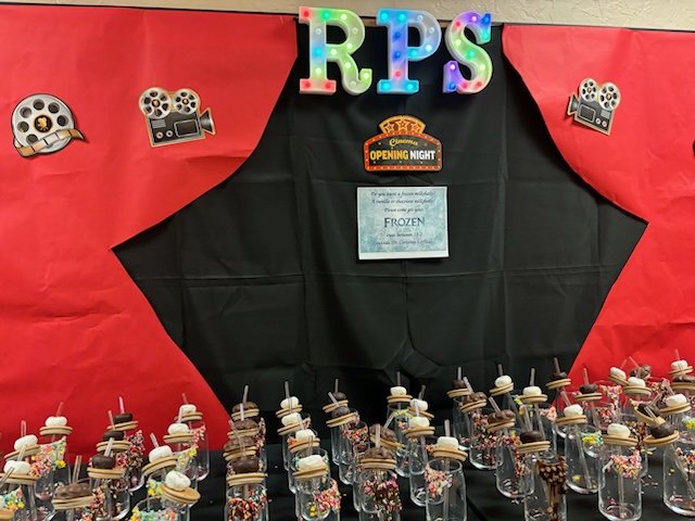 Dr_Corcoran's tweet photo. Milkshakes for Staff Appreciation @RoyalPalm_RPS! @1_MegDavis @mgbongiovi @RachelCapitano @JackieS2383 @Sheliaisgreat https://t.co/9ZuE43JT29