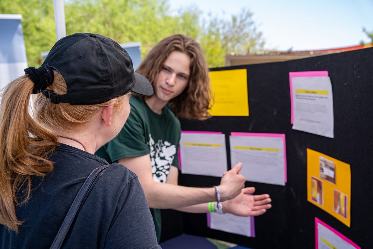 DRISTEMEdu's tweet photo. Congrats to Foothill HS Community Energy Ambassadors who found ways their school can save thousands through #EnergyConservation! @NVEnergy @SWGas @NVportrait
#CommunityLearningProject #NevadaPortrait #FutureofLearningNetwork #DurableSkills #LearnerPortrait #DiscoverDRI #DRIstem https://t.co/KvdbOtNgUz