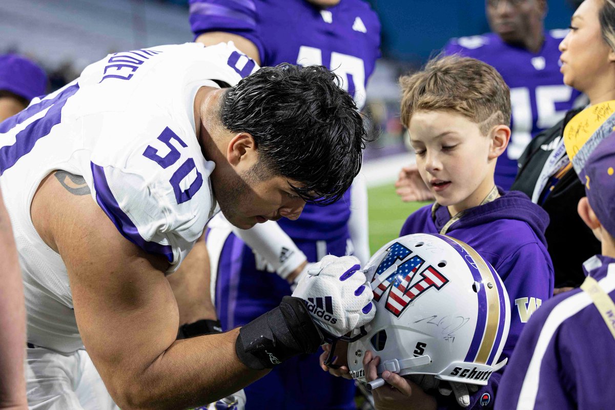 Spring Game Shots 📸

via Mario Trujillo and Amelia Kim