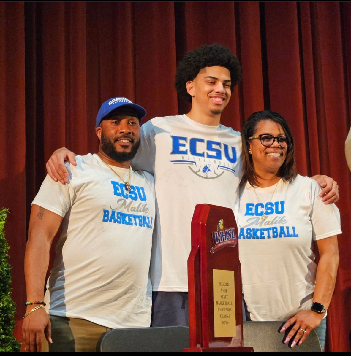 Signing day ✍🏽ECSU HERE I COME!!💙 #ecsu #FamilyOverEverything #HBCU