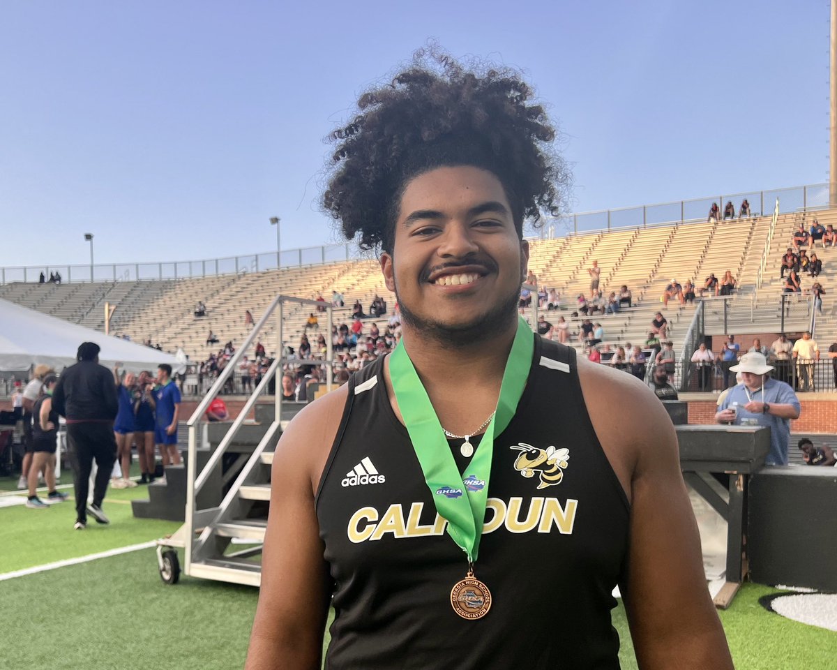 Congratulations to Christian Smith for securing 6th place in discus! We anticipate more success from the 2024 AAAAA Track & Field State Championship meet over the next two days! #GoJackets 🐝