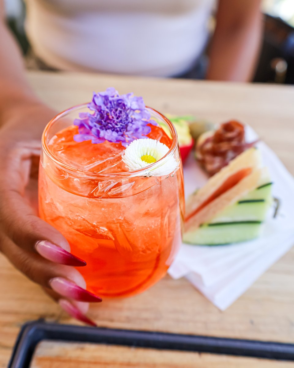 Treat Mom to something truly special this Mother's Day at #BeerParkLV! 🥂 Join us on Sunday (5/12) for our #MothersDay Special feat. delicious small bites and a bottle of champagne, fresh juices, and berries for crafting the perfect Mimosas. Reservations: bit.ly/3SspAxP