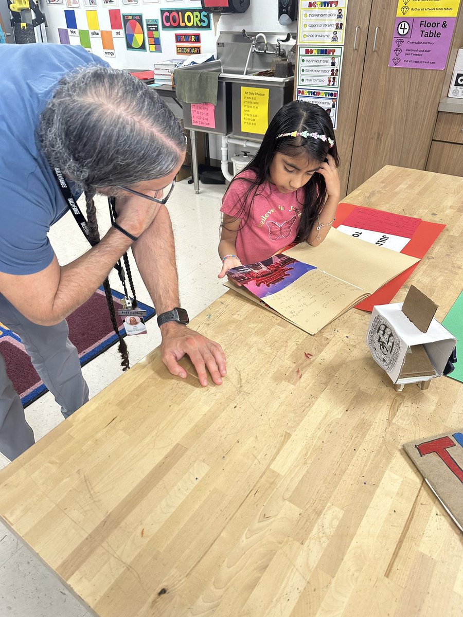 SMCISD Innovation (@smcisdinnovates) on Twitter photo 💥Extraordinary Spark Fair <a href="/DeZavalaSMCISD/">De Zavala Elementary</a> this evening! Students from <a href="/MsCruzsClass/">Arielle Cruz</a> shared their passion projects in various mediums including videos, podcasts, & books! 💥 💥Extraordinary Spark Fair <a href="/DeZavalaSMCISD/">De Zavala Elementary</a> this evening! Students from <a href="/MsCruzsClass/">Arielle Cruz</a> shared their passion projects in various mediums including videos, podcasts, & books! 💥