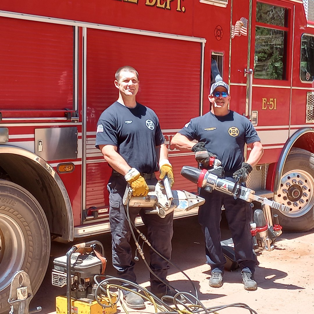 Christopher Kohl’s Fire Department in Payson received updated equipment to help first responders rescue accident victims thanks to our partnership with @savinglives. Next grant cycle opens July 11 at grants.firehousesubs.com.