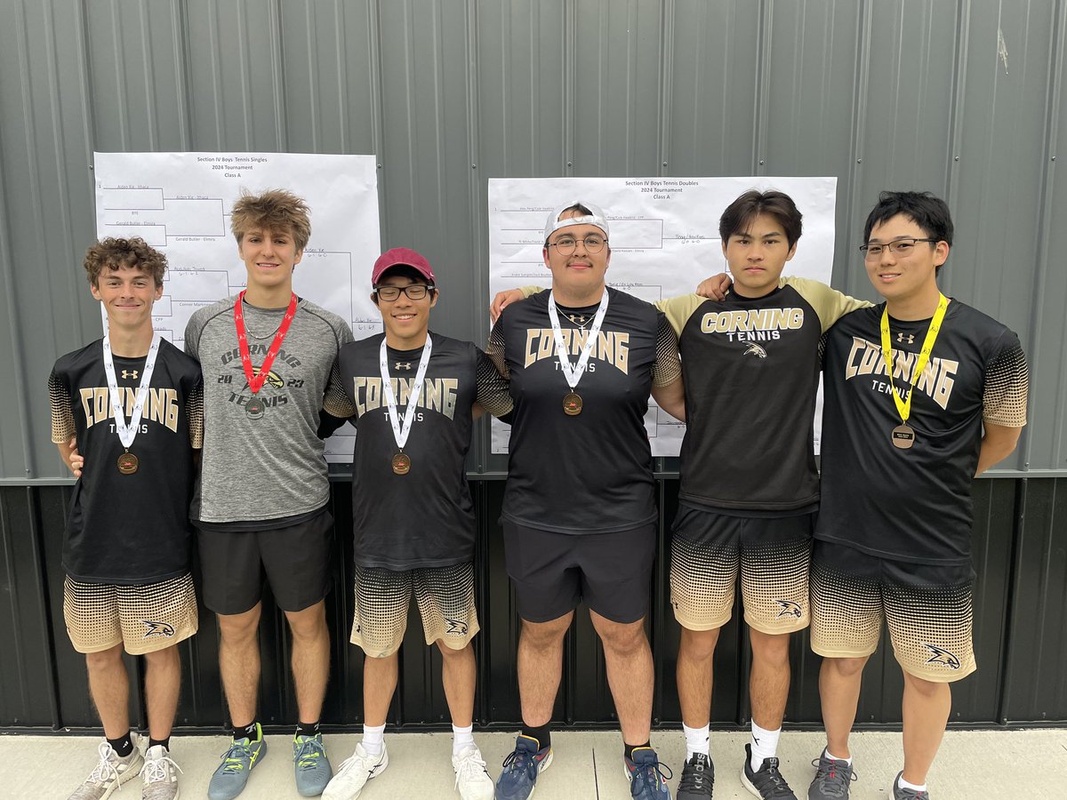 Varsity Boys Tennis players did outstanding at Sectional Championships the past 2 days! Connor Martinec 3rd place singles, Denis Khrapko 2nd place singles, Alex Peng/Cole Hawkins 3rd place doubles and Sam Masaki/James Nishimoto 4th place doubles. Go Hawks! #TogetherAsOne 🎉🎾