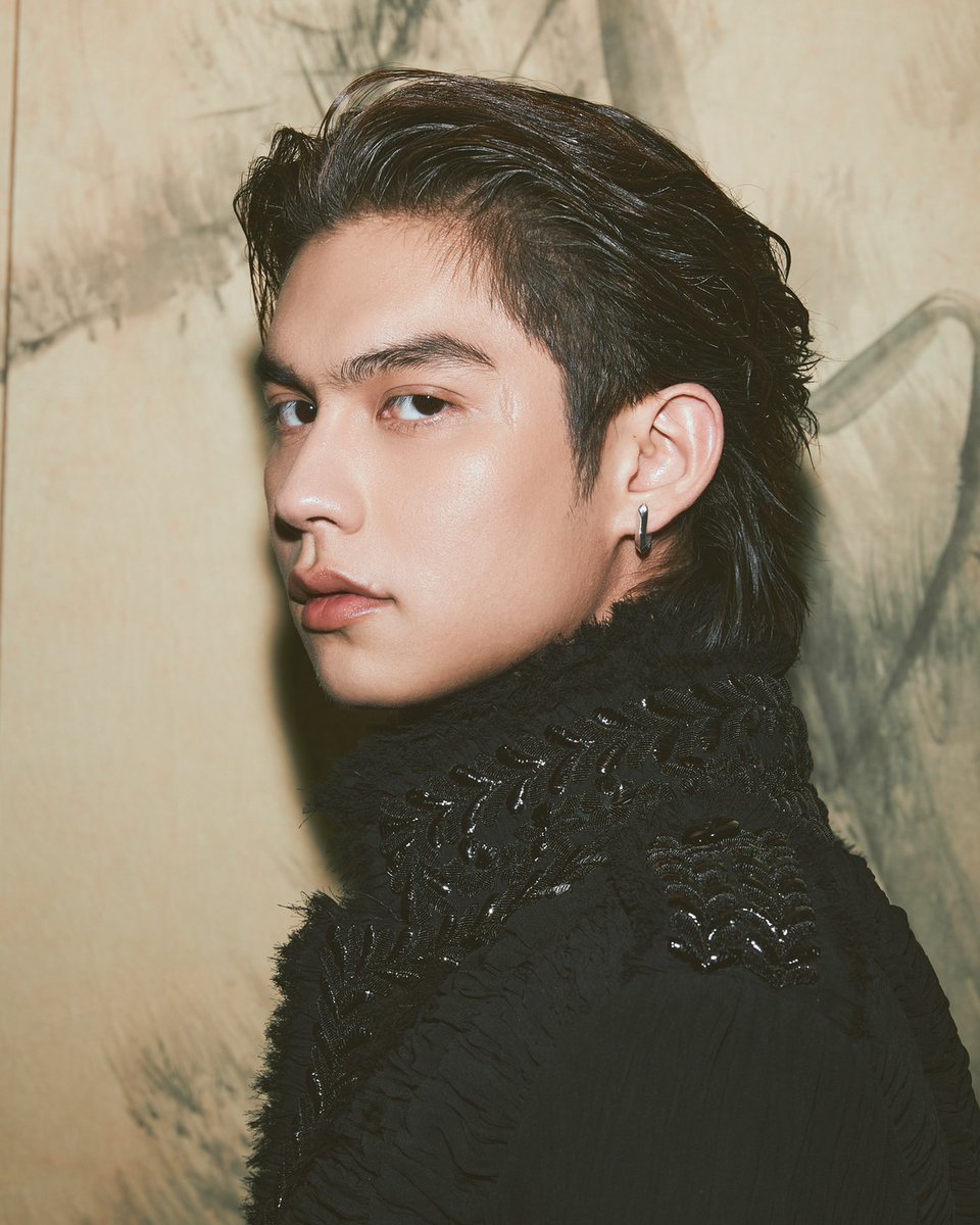 ไบร์ทสุดหล่อ คิดถึงมากๆนะคะ
#bbrightvc <a href="/bbrightvc/">bright</a>