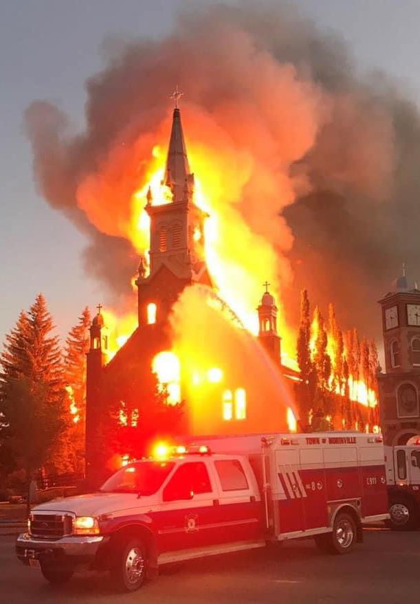 This was one of the beautiful churches burned down in Canada following accusations by leftist Justin Trudeau, left-wing activists, and media that the Catholic Church committed mass murder of indigenous children a century ago. Even some Church leaders fell for this trap. A recent…